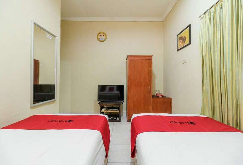 پانسیون Reddoorz @ Jalan Lintas Sumatera Lahat