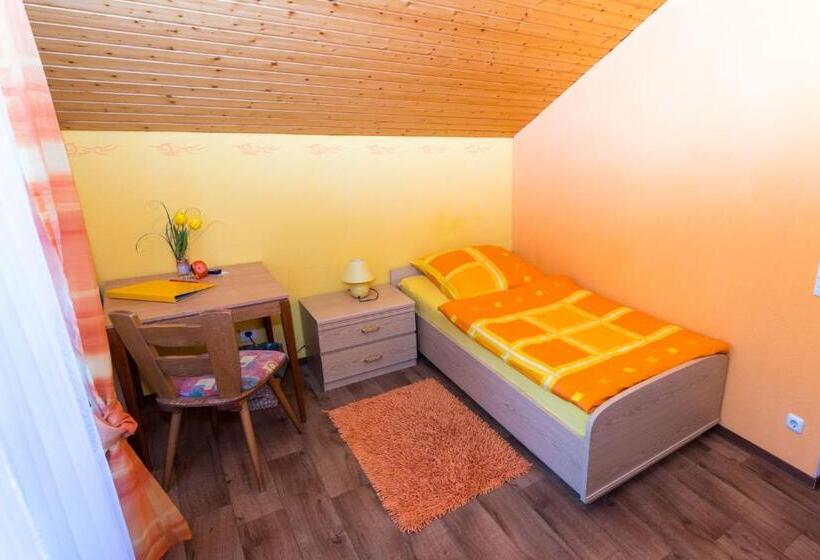 پانسیون Grünes Paradies Garni
