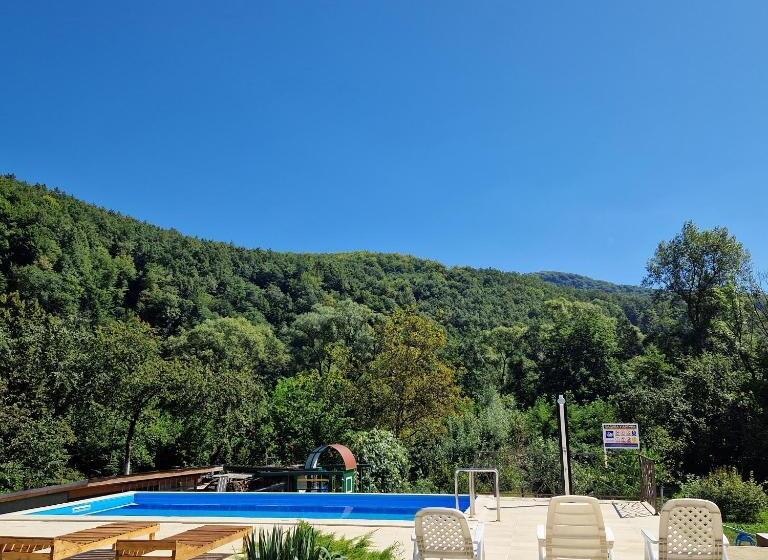 ユースホステル усадьба  у артура