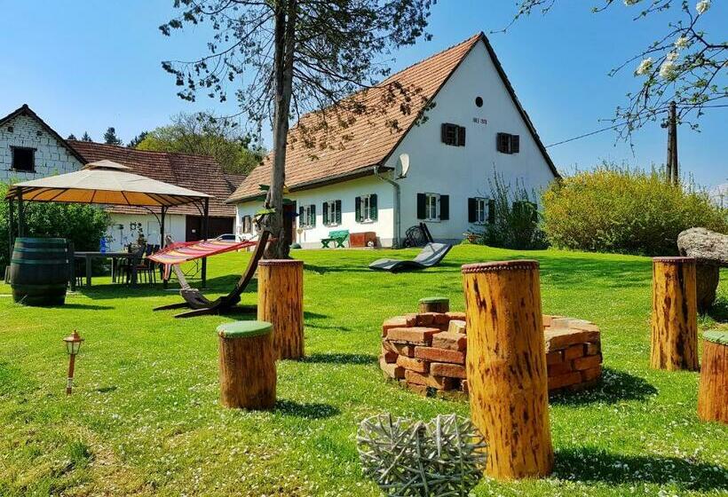ホテル ❤einzigartiges Hof Areal Südsteiermark❤
