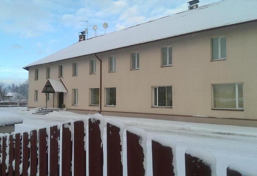 هتل Klintis