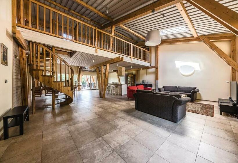 پانسیون Guest House Stellas