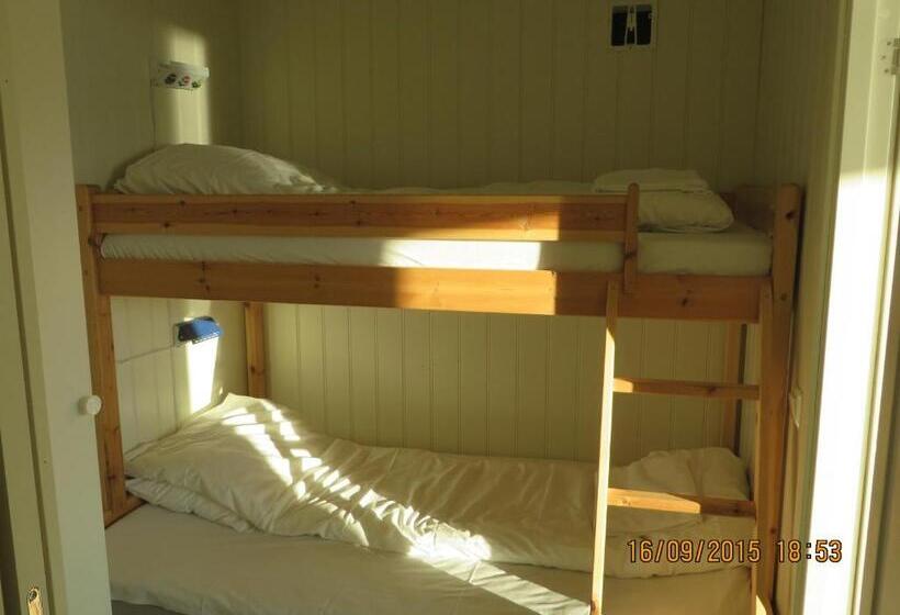 פנסיון Ulvsvåg Gjestgiveri Og Fjordcamping As