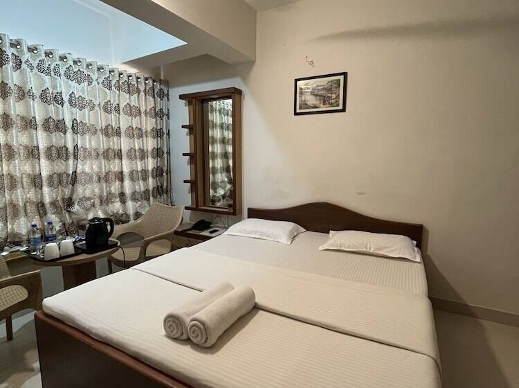 אתר נופש Sagar Sawali Ladghar