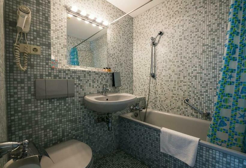 هاستل Guest House Nīcava