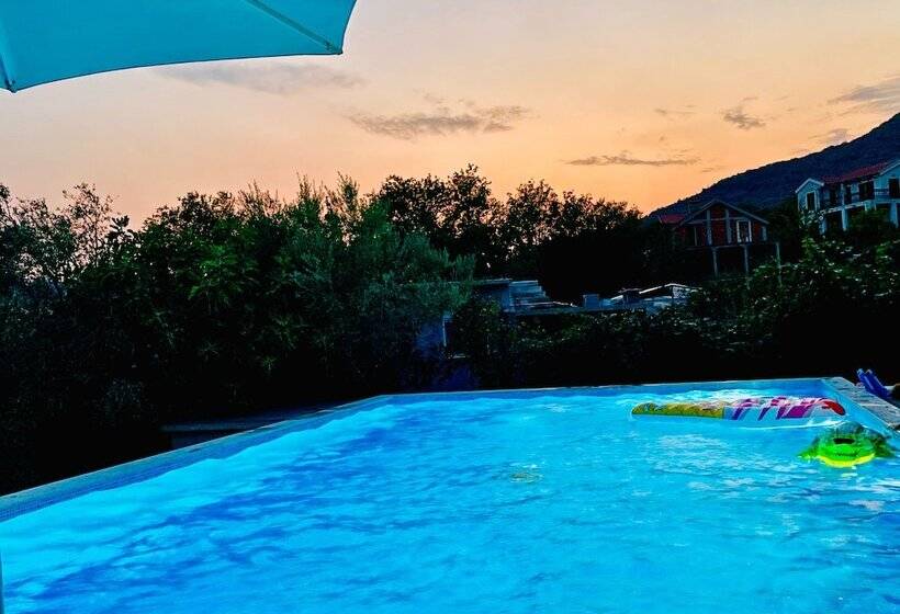 Aparthotel   Villa Jovicic