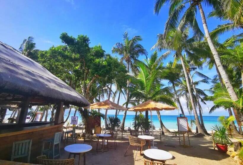 Casa Pilar Beach Resort