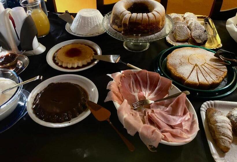 ホテル Agriturismo Santa Lucia