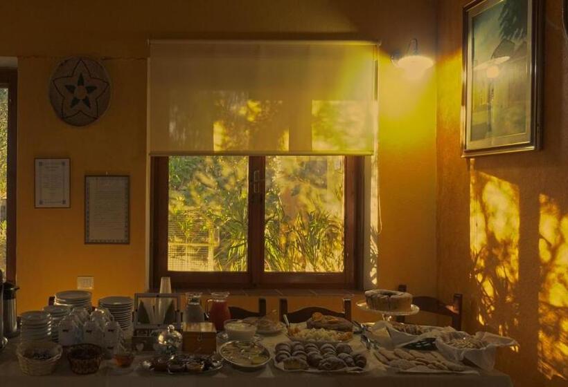 ホテル Agriturismo Santa Lucia