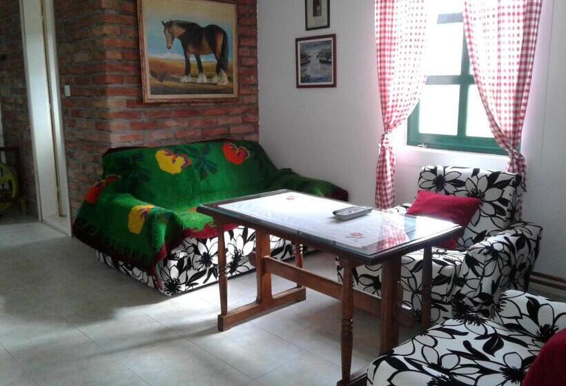 پانسیون Apartments Vila Selena   Golija