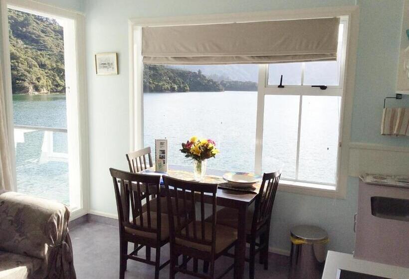 Te Mahia Bay Resort