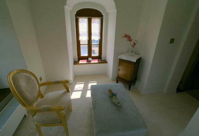 住宿加早餐  Theresia Chateau   Bernolákovo