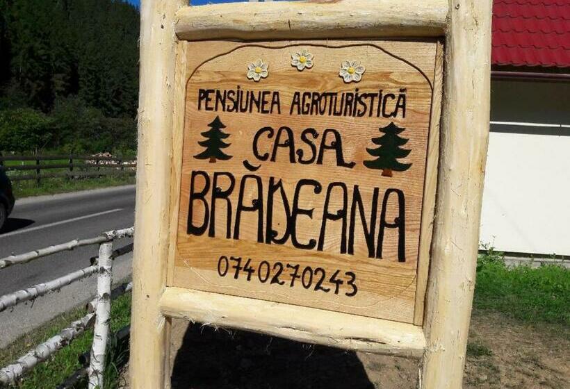 Pensiunea Agroturistică Casa Brădeana