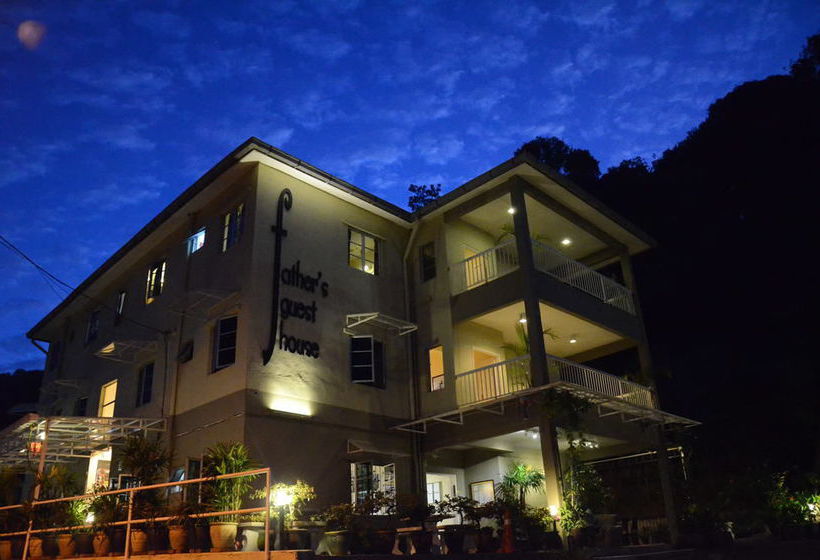 هاستل Father S Guest House