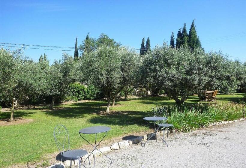 Le Mas De Gleyzes B&b De Charme