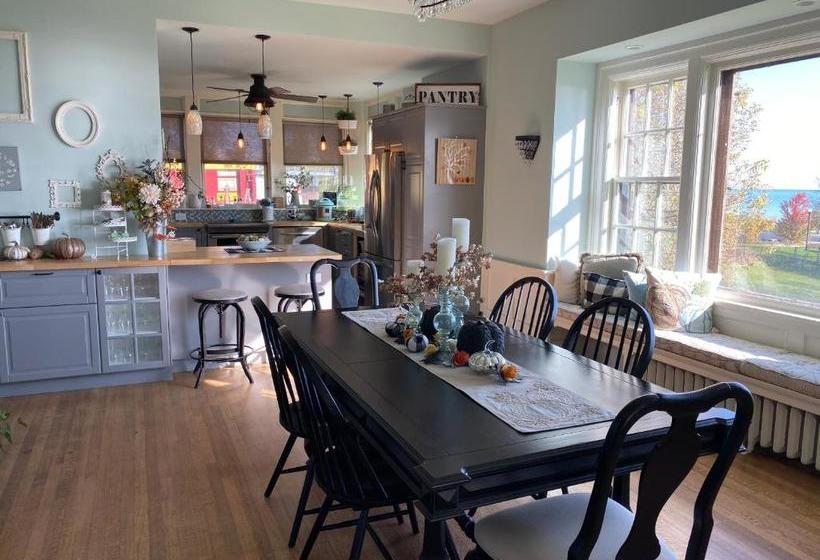 مبيت وإفطار Lochnaiar Inn