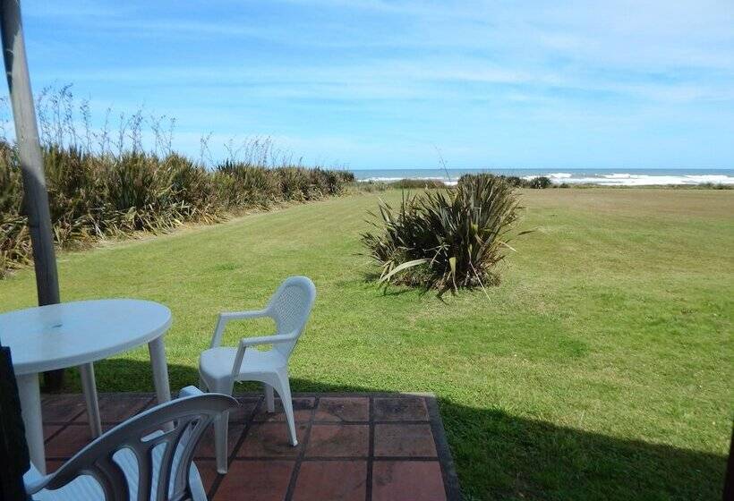 هتل Bungalows Costa Esmeralda