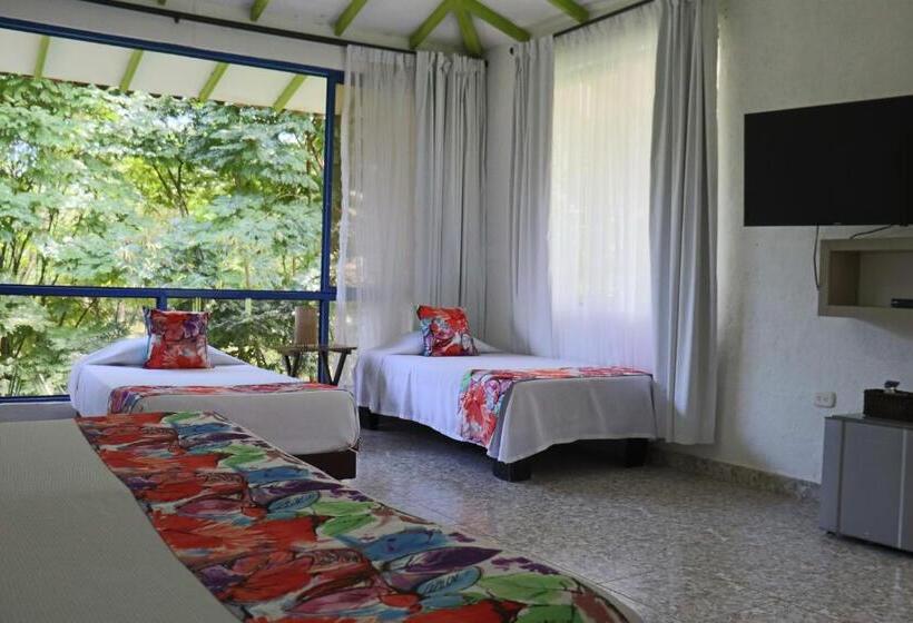 هتل Campestre La Tata