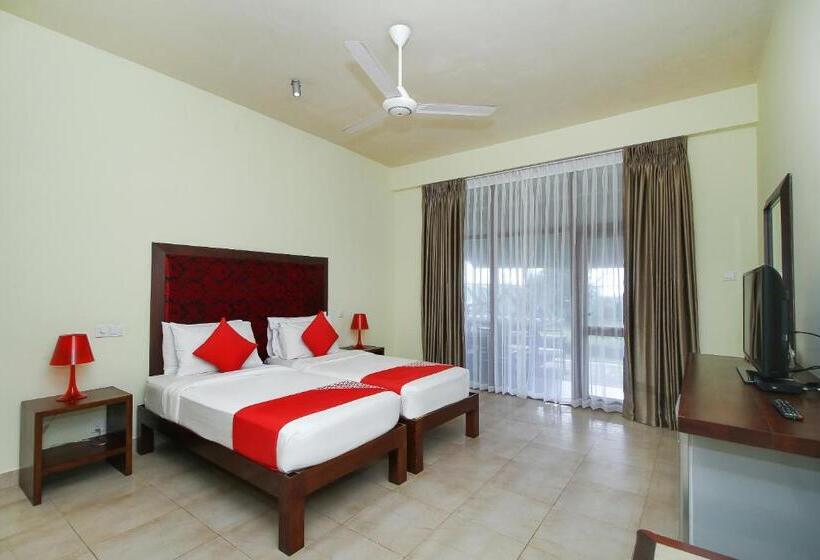 Отель Maresia Beach Villa