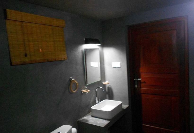Отель Ocean Ripples Resort