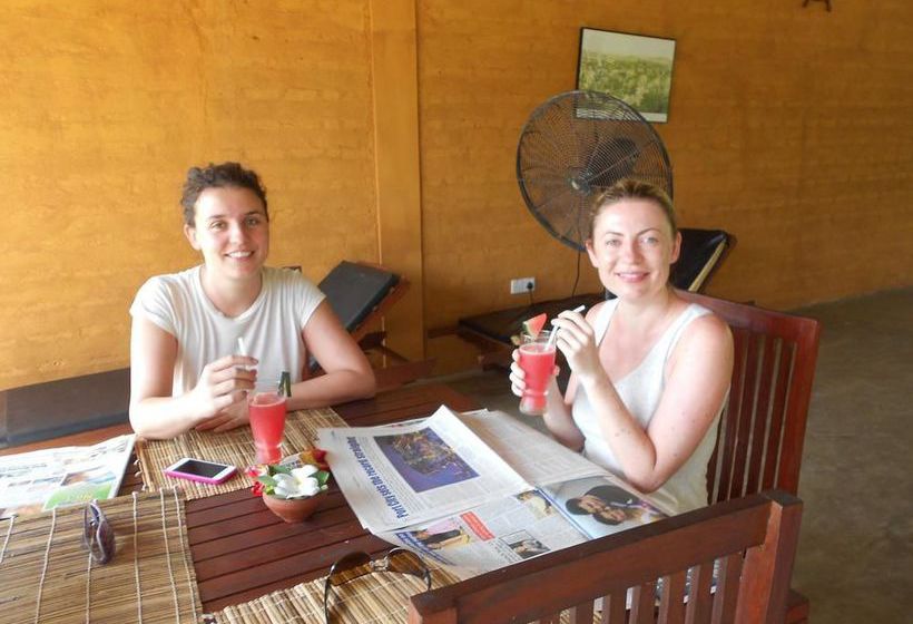 Отель Ocean Ripples Resort
