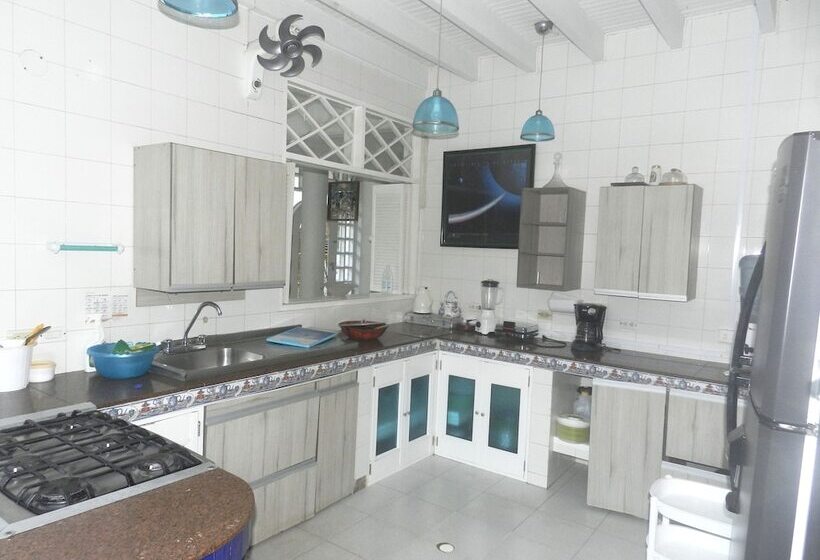 Fotos del hotel Ocean View Sai:  21