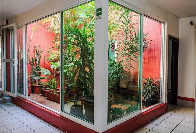 هتل Posada El Cid