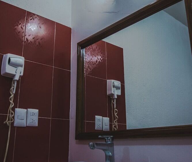 هتل Posada El Cid