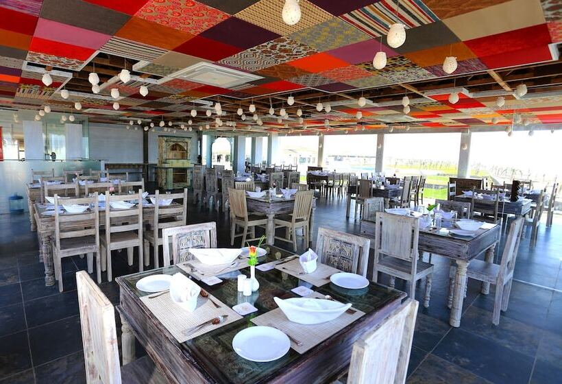 酒店 Serena Beach Resort