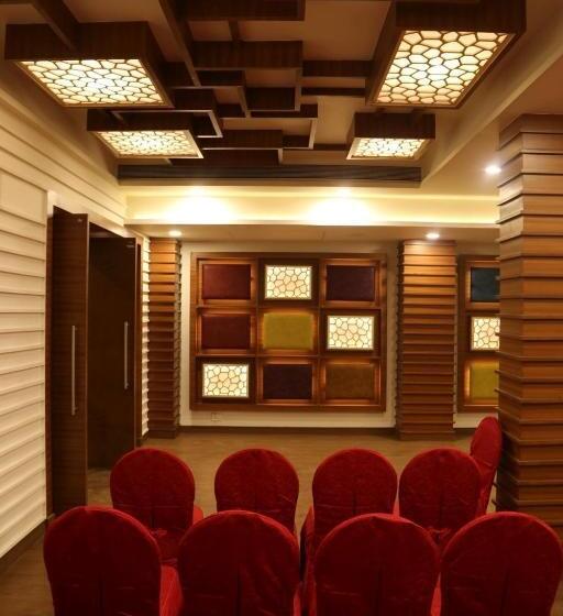 Отель The Fern Residency Mundra