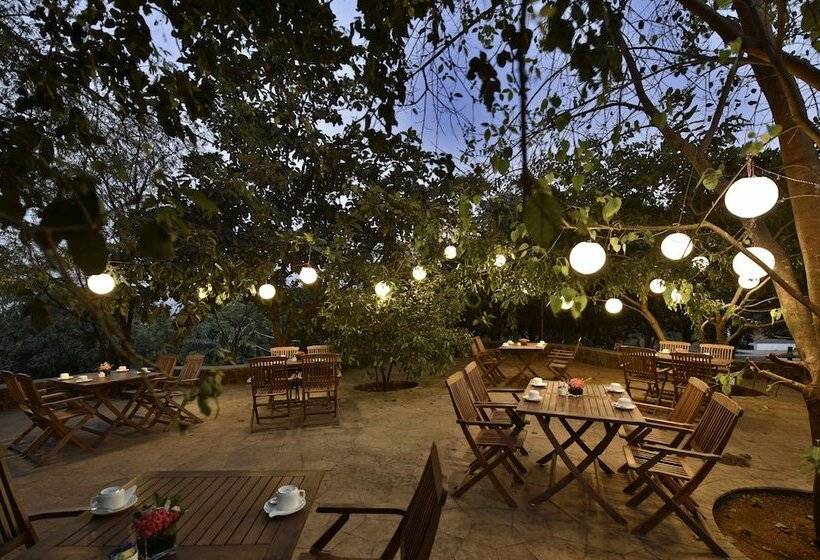فندق The Fern Samali Resort