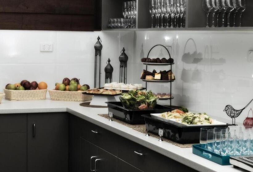 모텔 Kings Park Accommodation