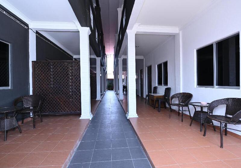 مُتل Langkawi Tok Jah Guest House Pantai Cenang