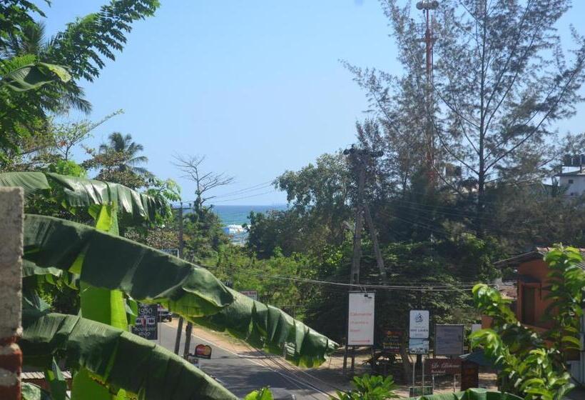 پانسیون Holiday Inn Unawatuna