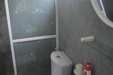 پانسیون Holiday Inn Unawatuna