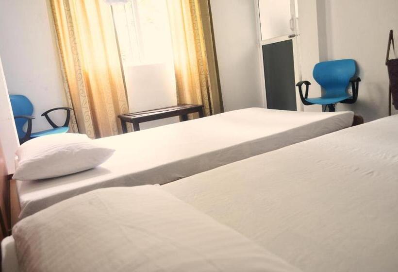 پانسیون Holiday Inn Unawatuna