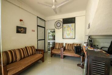 پانسیون Holiday Inn Unawatuna