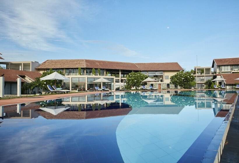 The Calm Resort & Spa