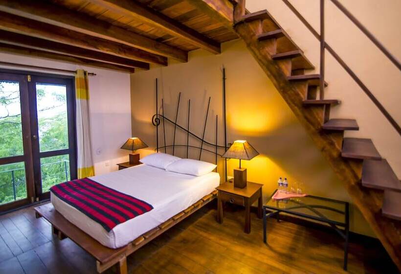 Thotupola Lakeside Resort
