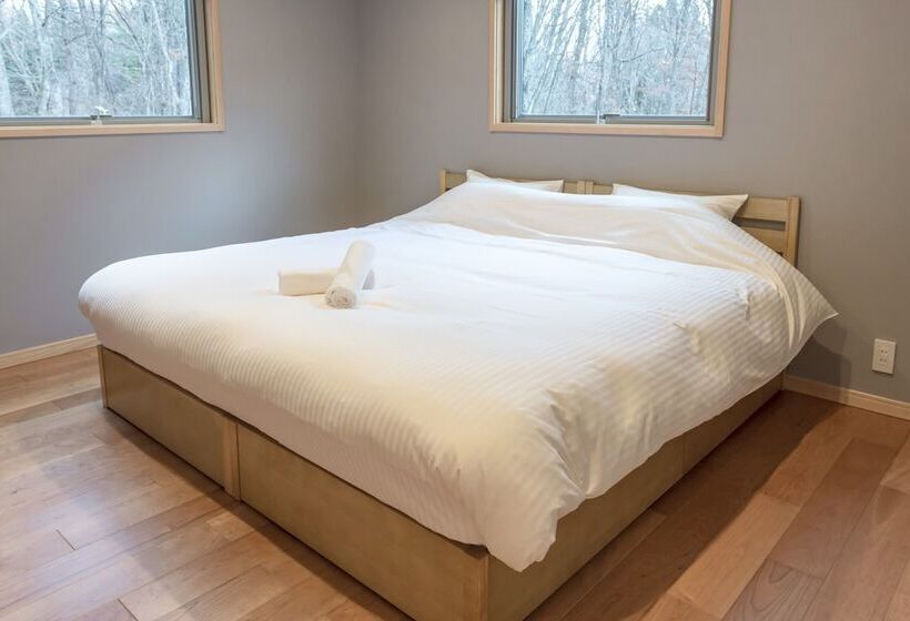 Bluebird Chalets By The Hakuba Collection