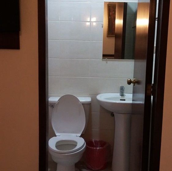 فندق Dumaguete Royal Suite Inn