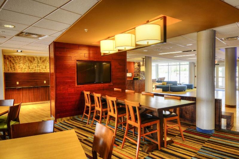 هتل Fairfield Inn & Suites Princeton