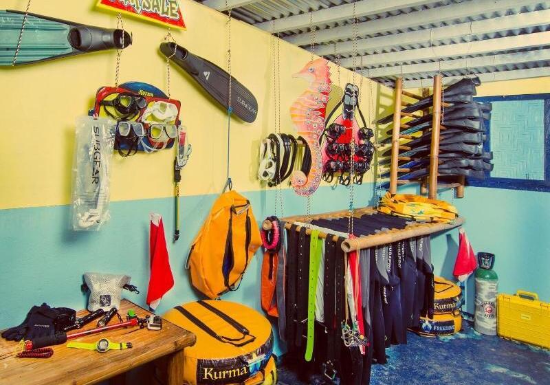 فندق Kurma Eco Beach Lodge