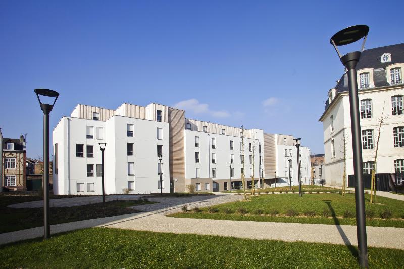 בית מלון כפרי Odalys City Amiens Blamont