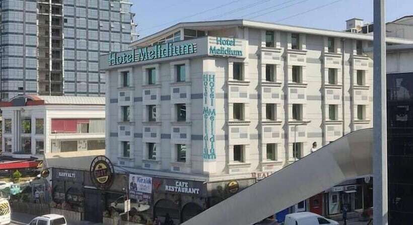 Fotos del hotel Realist:  15