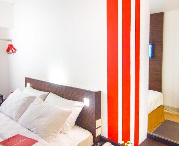 Fotos del hotel Redstar:  5