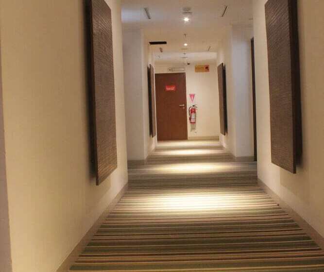 Fotos del hotel Redstar:  54