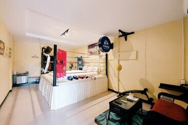 Retro Box Hotel Chumphon