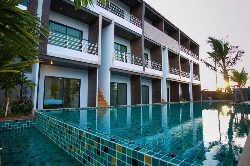 هتل Rimnatee Resort Trang