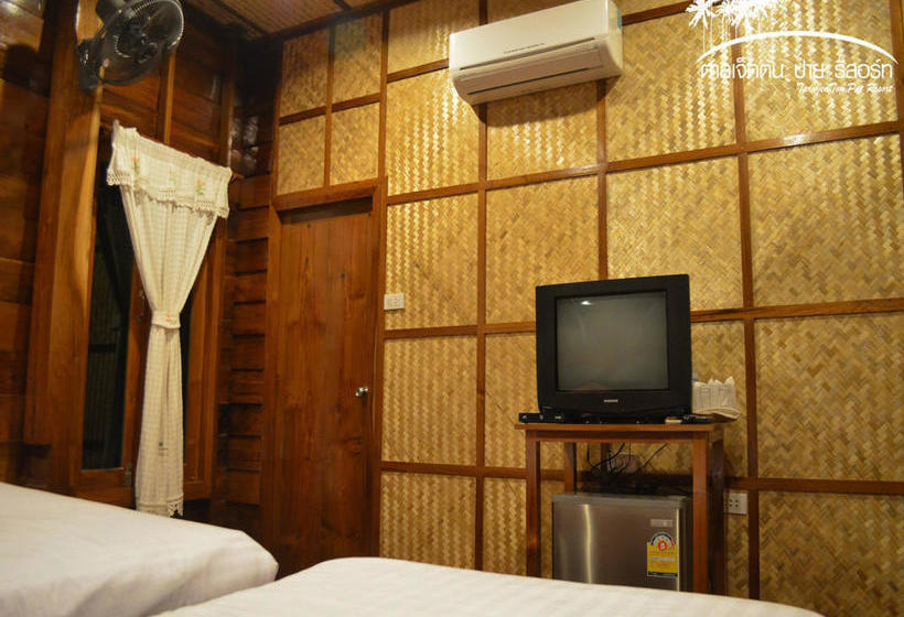בית מלון כפרי Tarnjedton Pai Resort